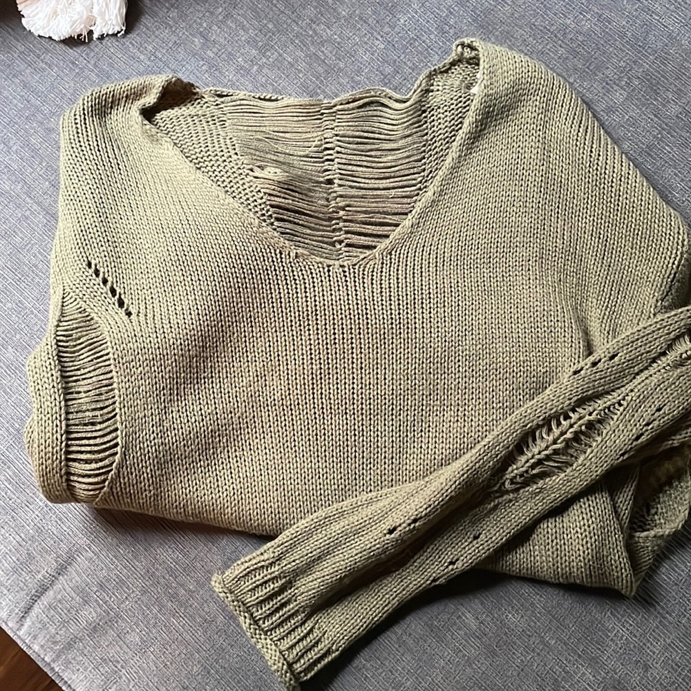 Day trip sweater from Buckle